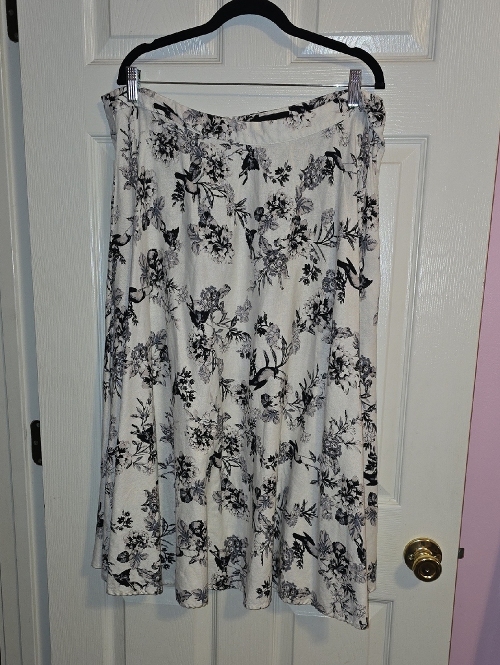 Who What Wear Black and White Floral A-Line Midi Skirt